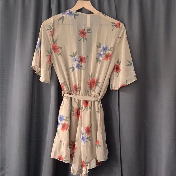 Sheer floral romper - Picture 2 of 2